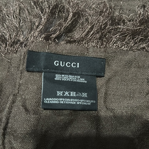Gucci scart with fur - Picture 3 of 3